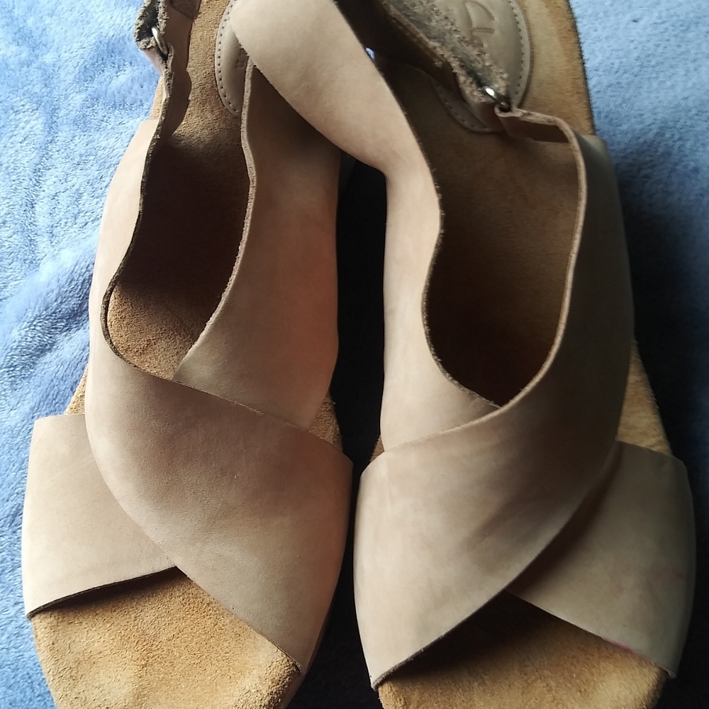 Clark's sandles wedges